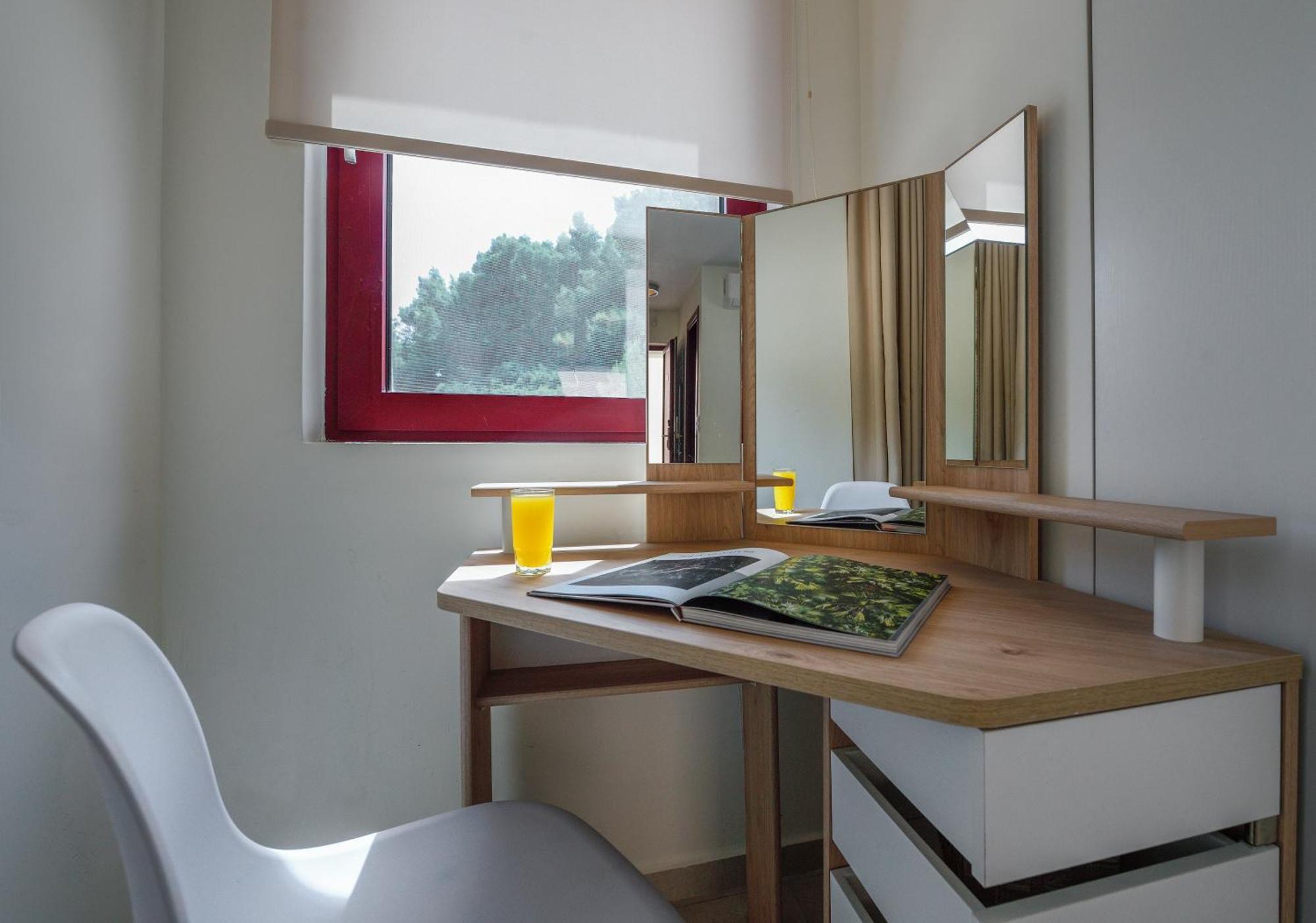 Elpiniki Luxury Rooms Nea Poteidaia Exterior foto